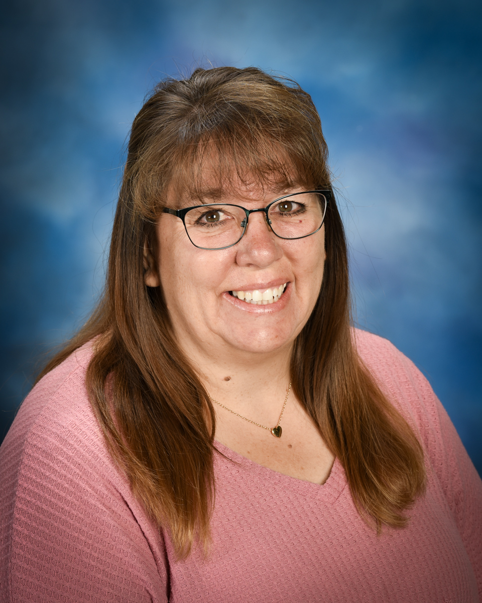 Mrs. Cluff : Paraprofessional